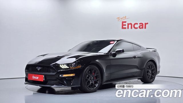 Ford Mustang Coupe — пробег 49 982 км — фото 1 из 5