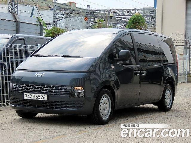 Hyundai Staria Tourer 11-Seater Smart — пробег 63 701 км — фото 2 из 5