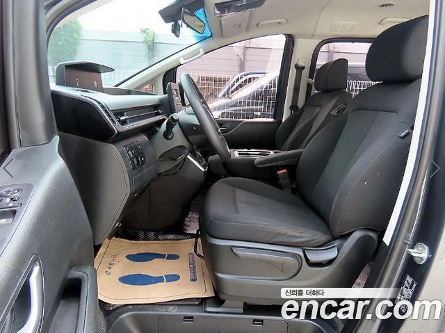 Hyundai Staria Tourer 11-Seater Smart — пробег 63 701 км — фото 5 из 5