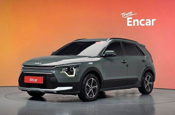 Kia Niro Prestige — пробег 90 399 км — фото 1 из 5