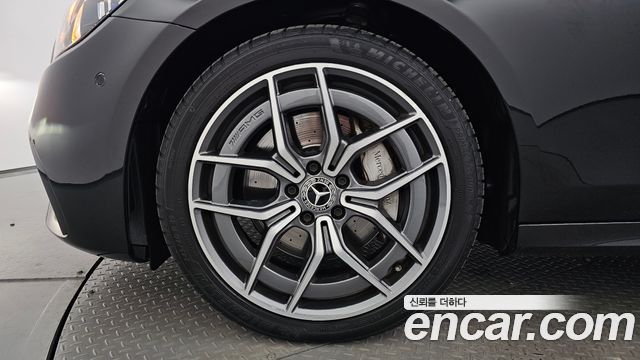 Mercedes-Benz E-Class E220d 4MATIC AMG Line — пробег 59 348 км — фото 5 из 5