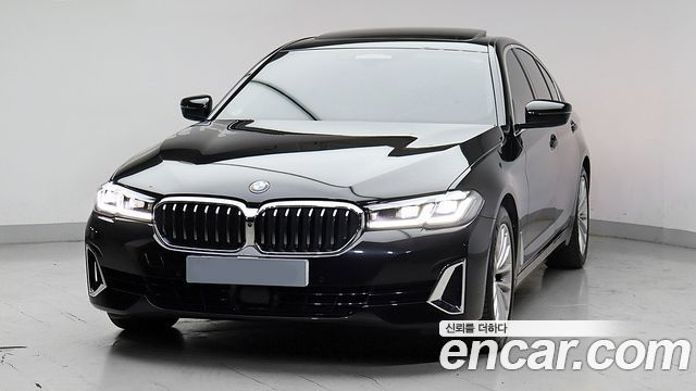 BMW 5-Series 520i Luxury — пробег 38 942 км — фото 2 из 5