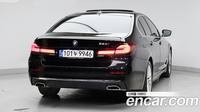 BMW 5-Series 520i Luxury — пробег 38 942 км — фото 4 из 5