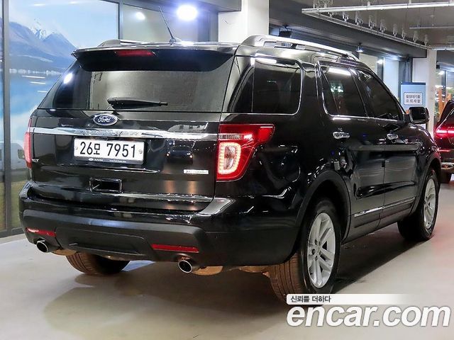 Ford Explorer 2.0 Ecoboost 2WD 5th — пробег 46 354 км — фото 2 из 5