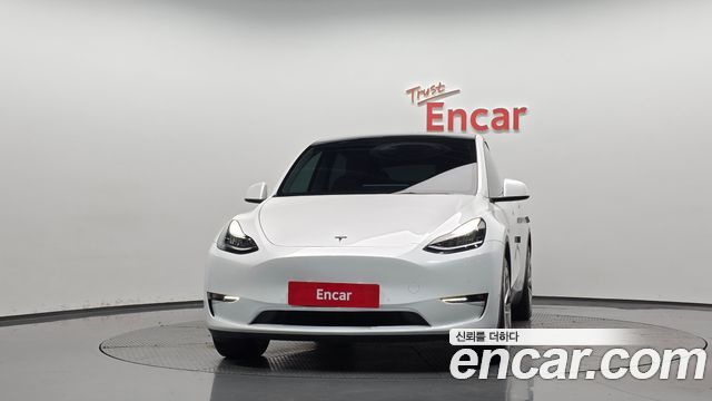 Tesla Model Y Long Range AWD — пробег 65 815 км — фото 3 из 5