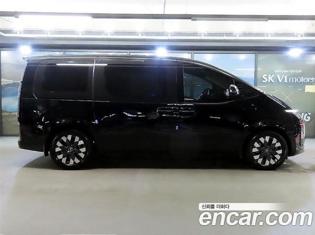 Hyundai Staria Lounge 9-Seater Prestige — пробег 76 602 км — фото 3 из 5
