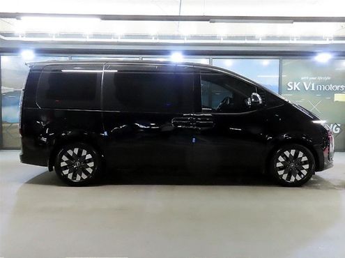 Hyundai Staria Lounge 9-Seater Prestige — пробег 76 602 км — фото 3 из 5