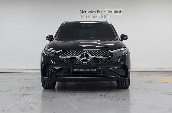 Mercedes-Benz GLC-Class GLC300 4MATIC AMG Line — пробег 4 348 км — фото 3 из 5