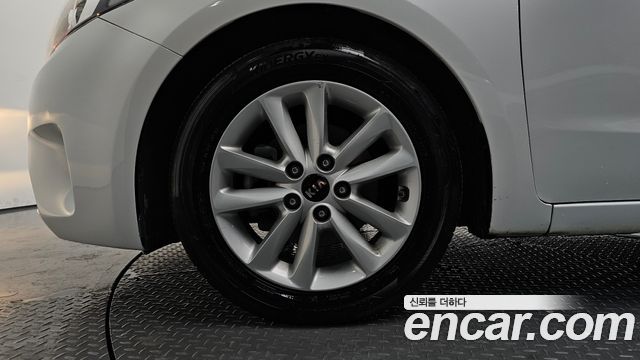Kia K3 из Кореи Encar