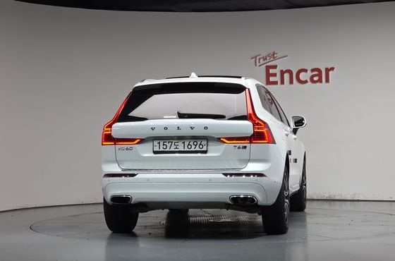 Volvo XC60 T6 Inscription — пробег 56 553 км — фото 4 из 5