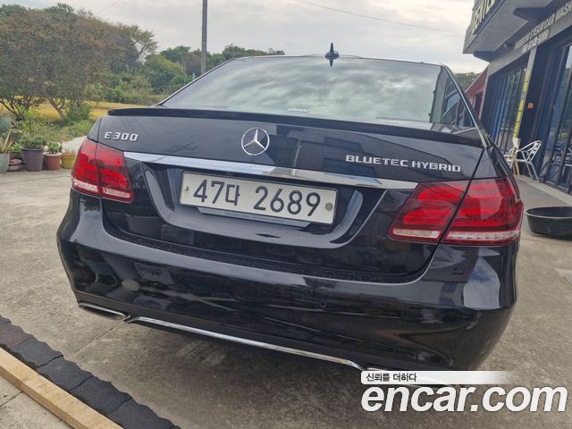 Mercedes-Benz E-Class E300 Bluetec hybird — пробег 184 500 км — фото 4 из 5
