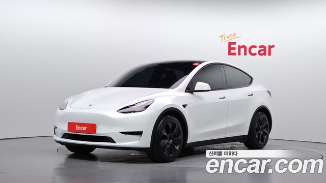 Tesla Model Y RWD — пробег 46 061 км — фото 1 из 5