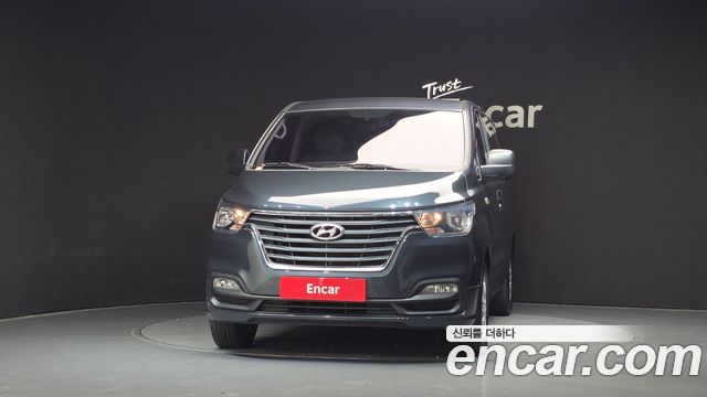 Hyundai Starex Van 3-Seater LPi Smart — пробег 51 894 км — фото 3 из 5