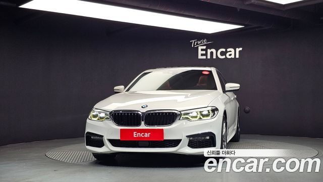 BMW 5-Series 520d xDrive M Sport Package — пробег 135 909 км — фото 3 из 5