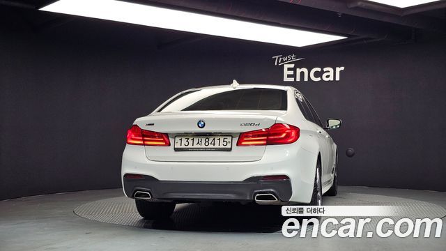 BMW 5-Series 520d xDrive M Sport Package — пробег 135 909 км — фото 4 из 5