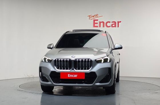 BMW X1 sDrive 20i M Sport — пробег 48 424 км — фото 3 из 5