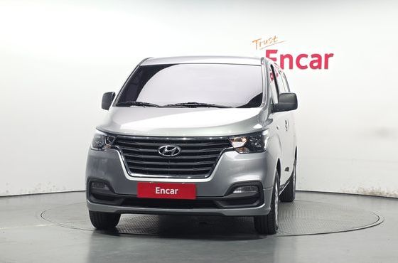 Hyundai Starex Van 3-Seater Smart — пробег 192 081 км — фото 3 из 5