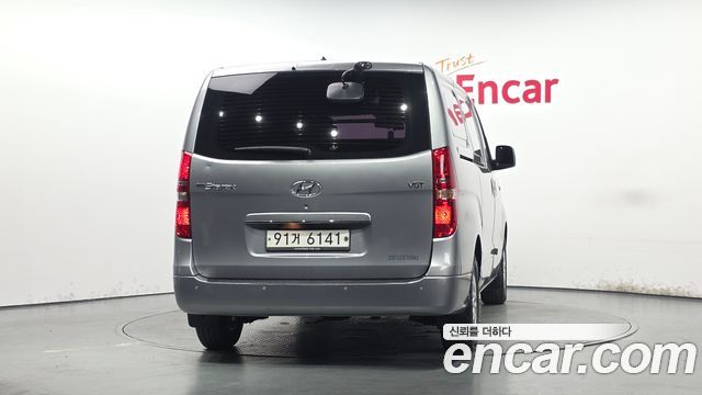 Hyundai Starex Van 3-Seater Smart — пробег 192 081 км — фото 4 из 5