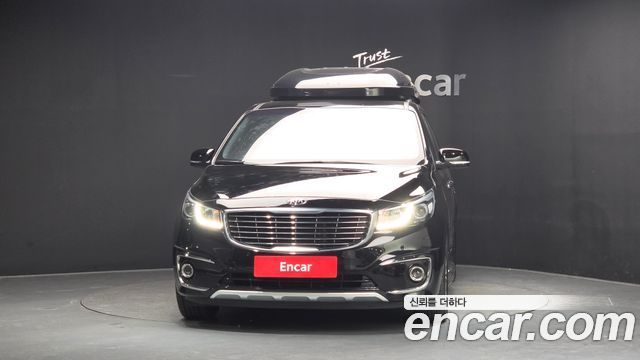 Kia Carnival 9-seater Luxury — пробег 60 717 км — фото 3 из 5