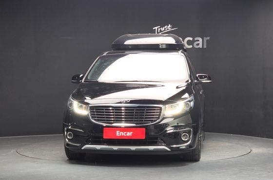 Kia Carnival 9-seater Luxury — пробег 60 717 км — фото 3 из 5