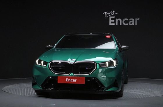 BMW M5 M5 Touring — пробег 5 031 км — фото 3 из 5