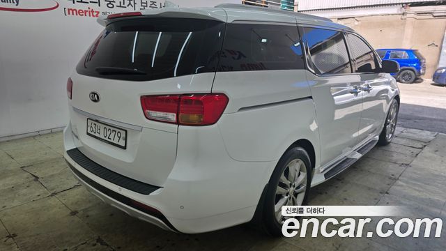 Kia Carnival из Кореи Encar