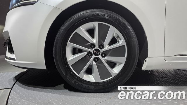 Kia K7 из Кореи Encar
