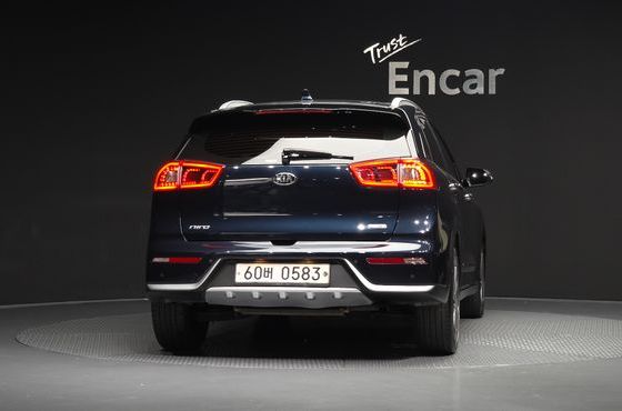 Kia Niro Noblesse — пробег 190 560 км — фото 4 из 5