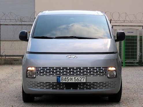 Hyundai Staria Cargo 3-Seater Smart — пробег 206 475 км — фото 2 из 5