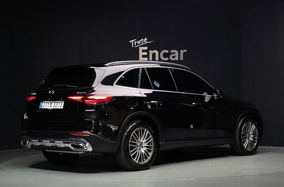 Mercedes-Benz GLC-Class GLC 300 4MATIC Avantgarde — пробег 1 730 км — фото 2 из 5