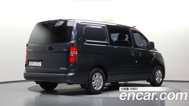 Hyundai Starex Van 5-Seater Modern — пробег 249 219 км — фото 2 из 5