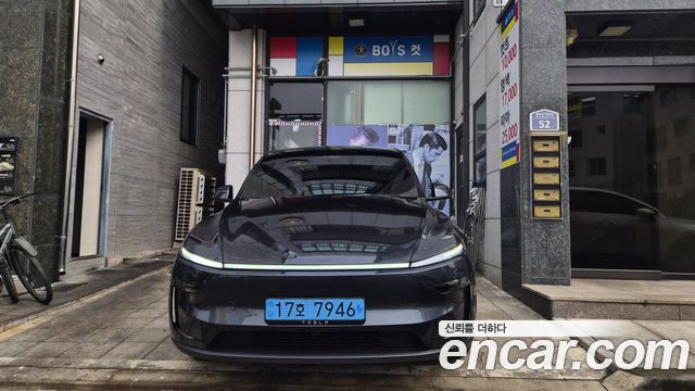 Tesla Model Y RWD — пробег 10 840 км — фото 1 из 5
