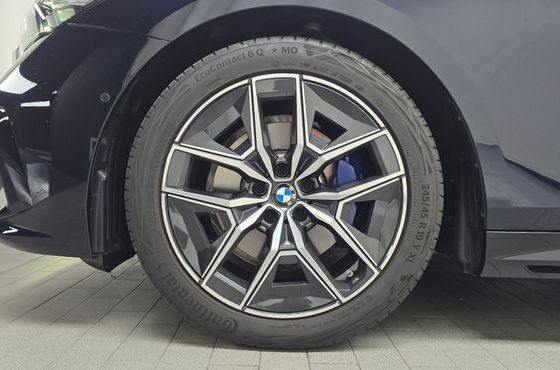BMW 5-Series 520i M Sport — пробег 16 045 км — фото 5 из 5