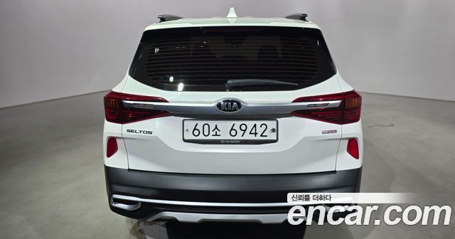 Kia Seltos из Кореи Encar