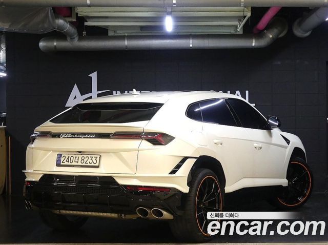 Lamborghini Urus 4.0 V8 S — пробег 12 950 км — фото 4 из 5