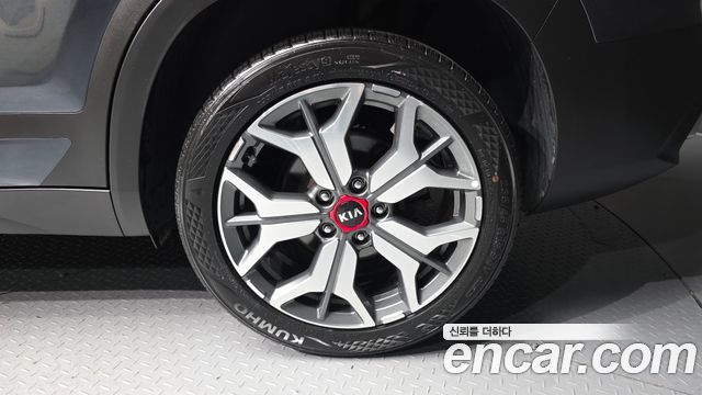 Kia Seltos из Кореи Encar