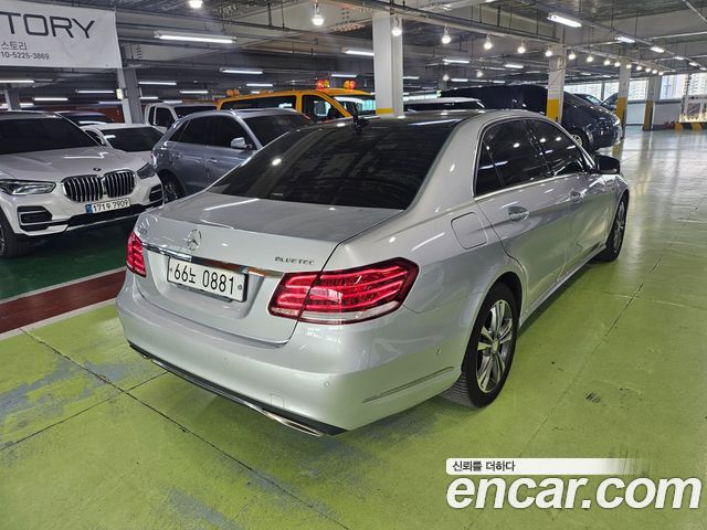Mercedes-Benz E-Class E220 Bluetec Avantgarde — пробег 73 387 км — фото 2 из 5