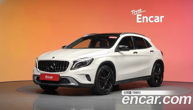 Mercedes-Benz GLA-Class GLA200 d 4MATIC — пробег 54 320 км — фото 1 из 5