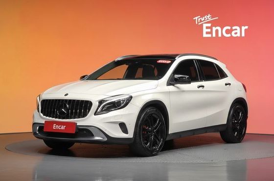 Mercedes-Benz GLA-Class GLA200 d 4MATIC — пробег 54 320 км — фото 1 из 5