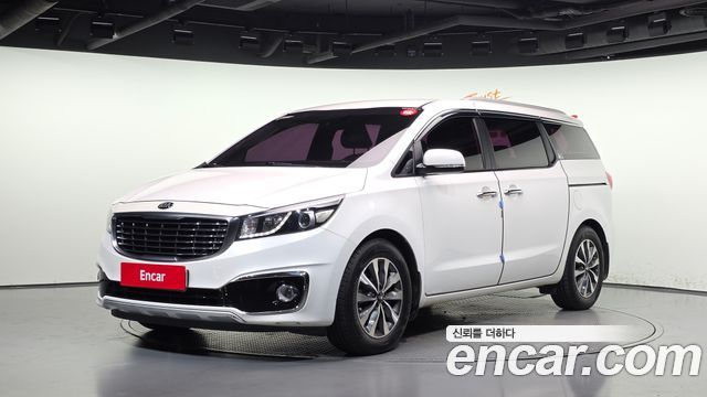 Kia Carnival 9-seater Luxury — пробег 152 473 км — фото 1 из 5
