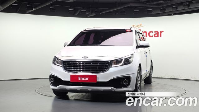 Kia Carnival 9-seater Luxury — пробег 152 473 км — фото 3 из 5