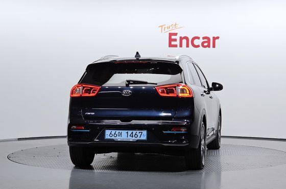 Kia Niro Noblesse — пробег 166 589 км — фото 4 из 5