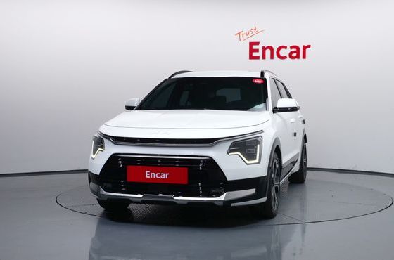 Kia Niro Prestige — пробег 76 846 км — фото 3 из 5