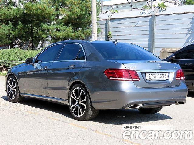 Mercedes-Benz E-Class E220 Bluetec Avantgarde Sport — пробег 81 498 км — фото 3 из 5