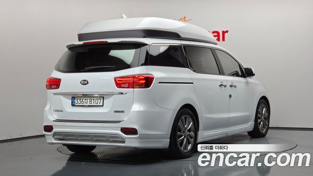 Kia Carnival из Кореи Encar