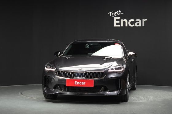 Kia Stinger 2.0 Turbo AWD Platinum — пробег 93 341 км — фото 3 из 5