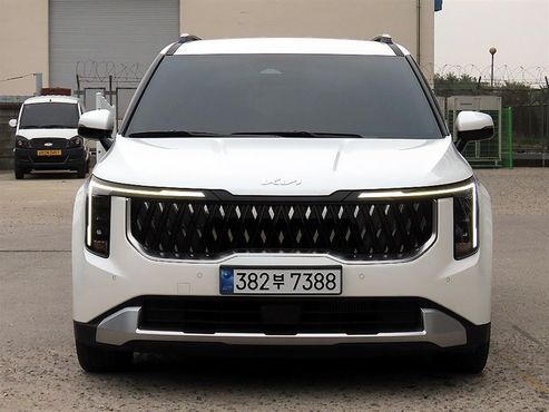Kia Carnival Diesel 9-Seater Prestige — пробег 21 137 км — фото 1 из 5