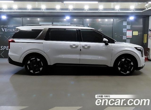Kia Carnival HEV 9seater Nobless — пробег 23 805 км — фото 4 из 5