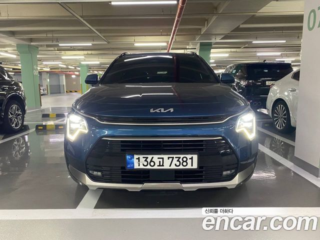 Kia Niro Signature — пробег 37 400 км — фото 1 из 5