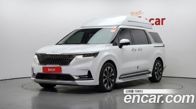 Kia Carnival Gasoline 9-Seater Hi-Limousine Signature — пробег 62 192 км — фото 1 из 5